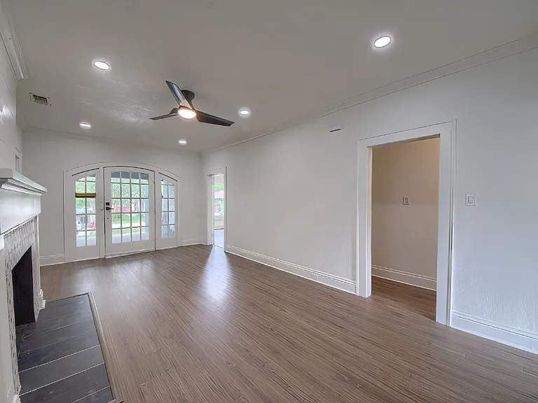 518 Queen Anne Ct — Photo 6