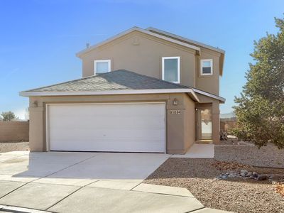6104 Bisbee Pl NW, Albuquerque, NM, 87114