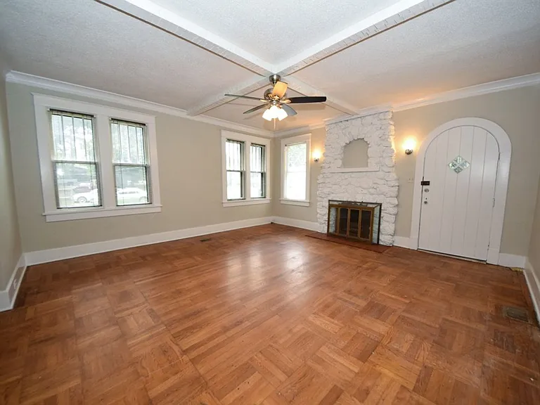 625 McConnell St — Photo 3