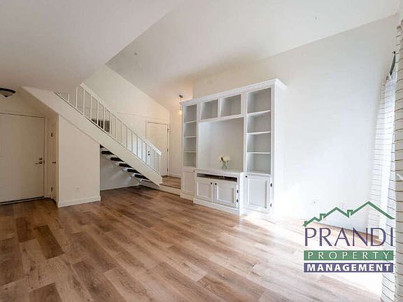 2nd image of 25 Cedarwood Ln