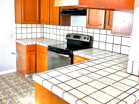 4th image of 3117B Holly Dr