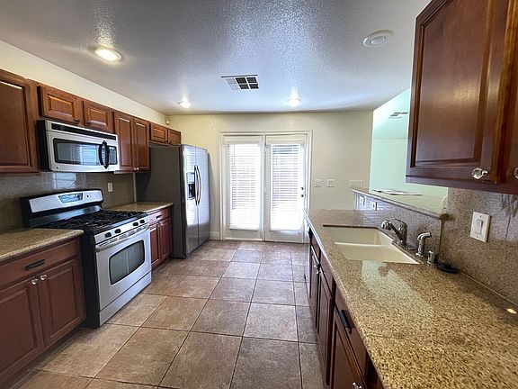 4th image of 1020 Appleblossom Time Ave