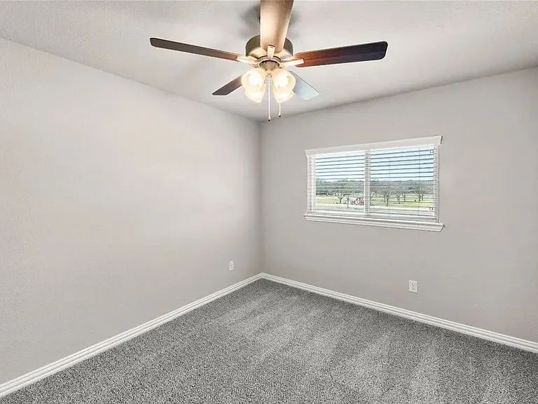 2820 Percheron Dr — Photo 24