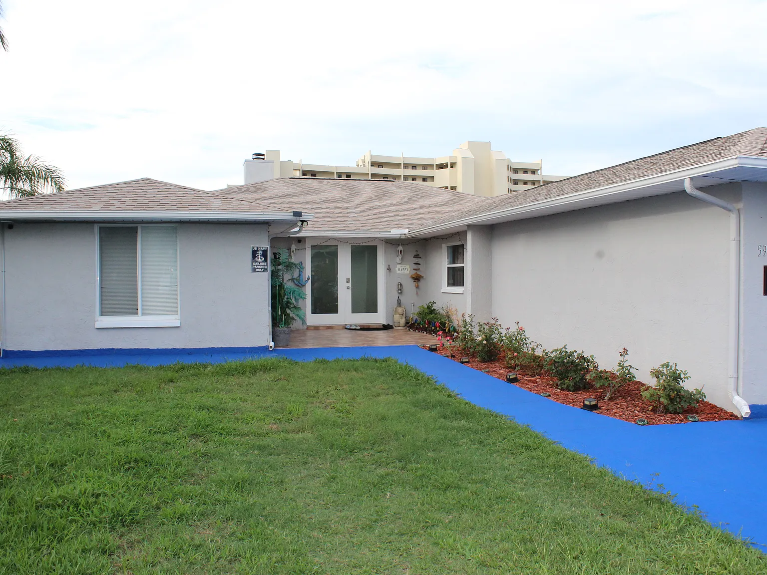 3 bed, 2.5 bath, 2231 sqft, $3,500 — Photo 1