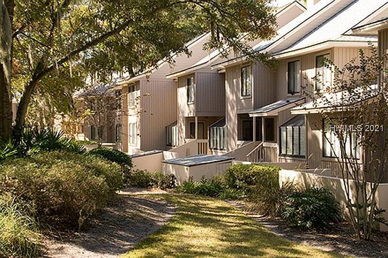 2nd image of 125 Shipyard Dr APT 136