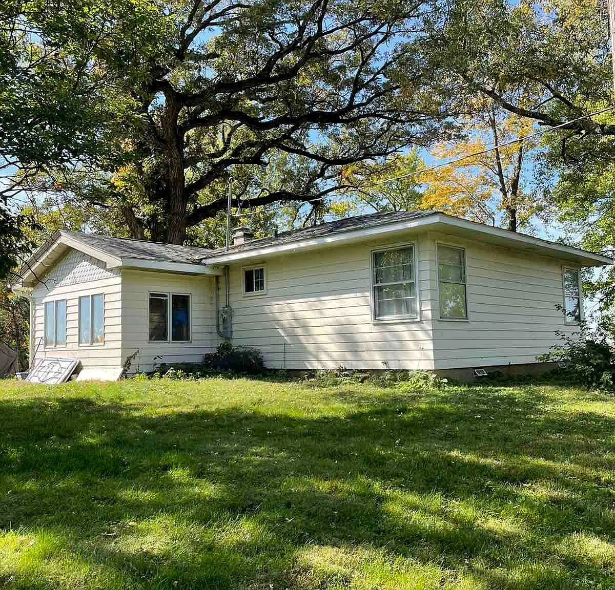 2 bed, $1,800 — Photo 2