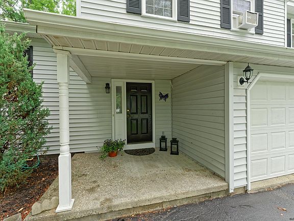 3rd image of 5 Ivy Ct