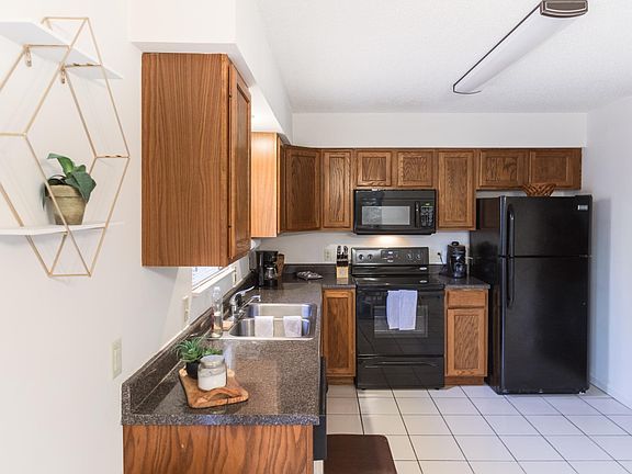 3rd image of 1747 Skyline Dr APT 41