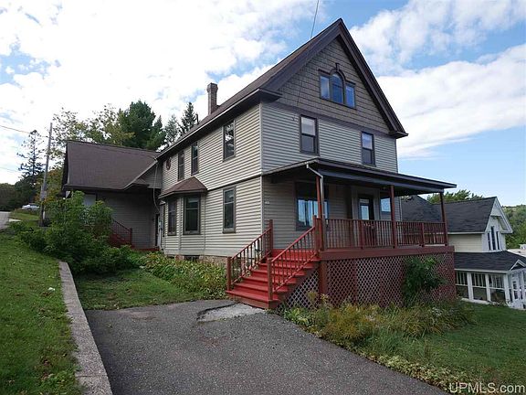 2nd image of 306 Garnet St