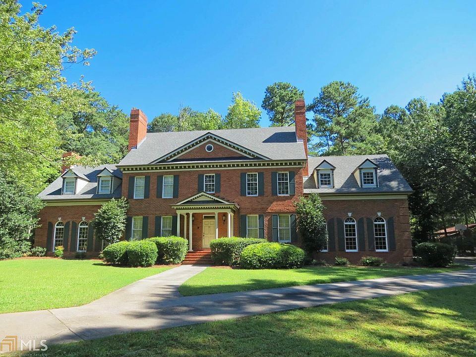 1st image of 489 Fox Hollow Wood Dr