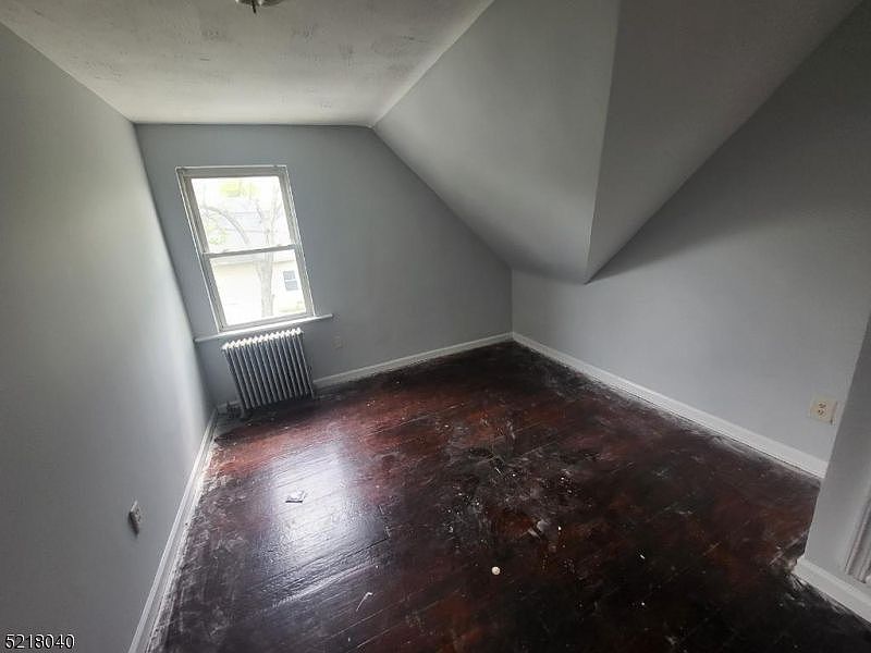 2nd image of 583 Sandford Ave