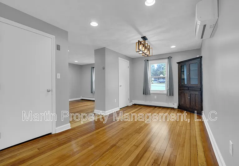 102 Orange St — Photo 13