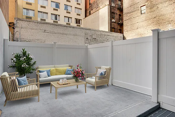 Rented by Oxford Property Group | media 11