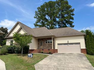 5351 Asher Village Dr, Ooltewah, TN 37363