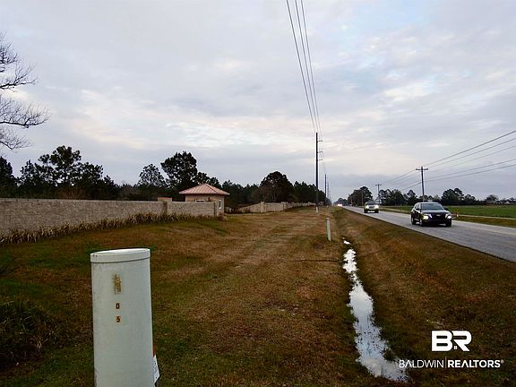 3rd image of 22261 Miflin Rd