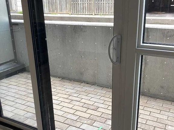 3rd image of 2306 Saint Clair Ave W #106
