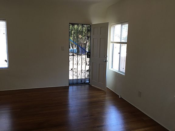 4th image of 4857-59 35th St #4859