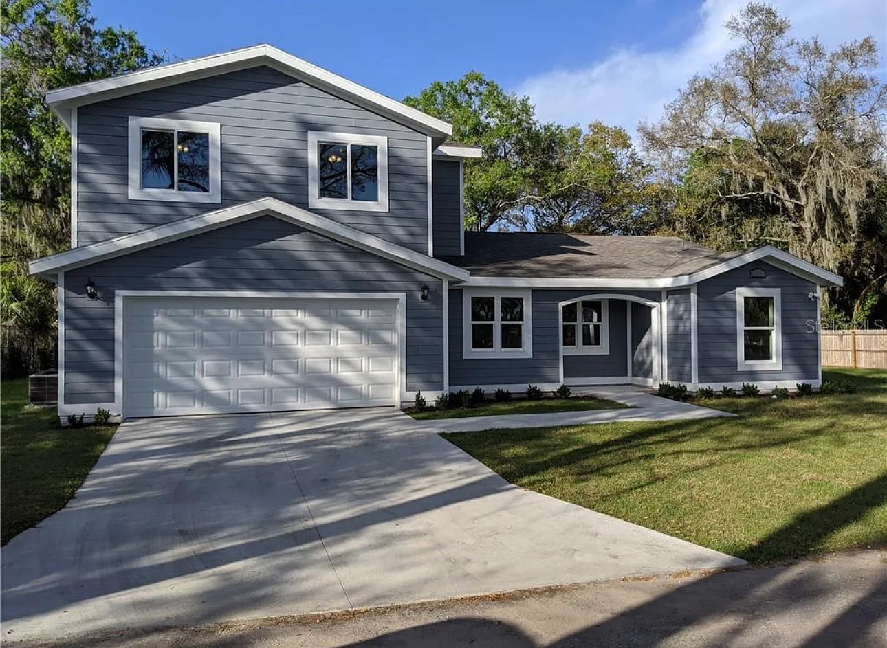 5 bed, 2109 sqft, $3,300 — Photo 1