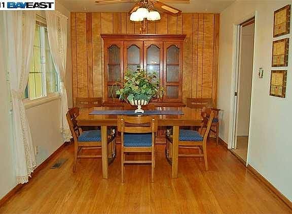 4th image of 370 Aloha Dr