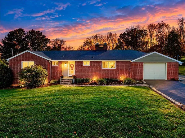 1984 Peppers Ferry Rd, Pulaski, VA 24301