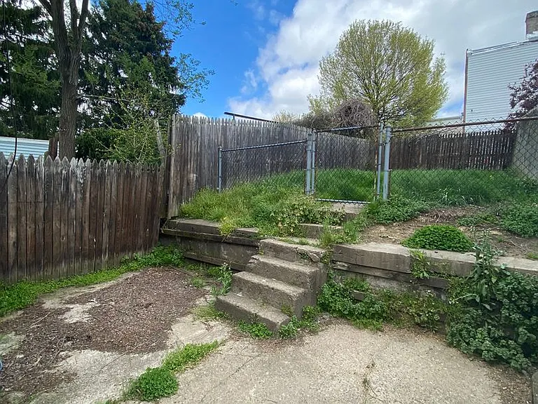 4723 Lorigan St — Photo 12
