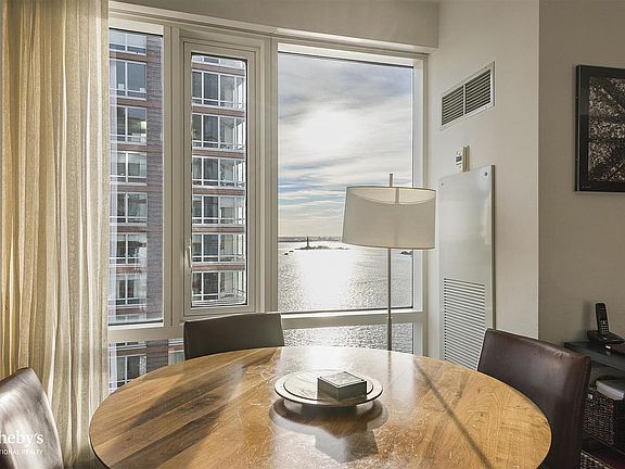 3rd image of 70 Little St W #30E
