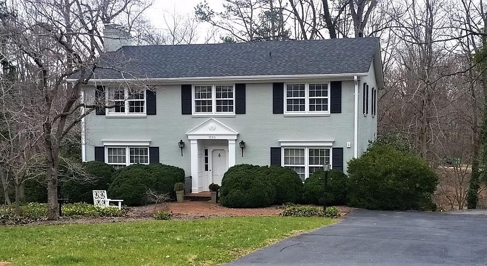 1st image of 1510 White Oak Ct