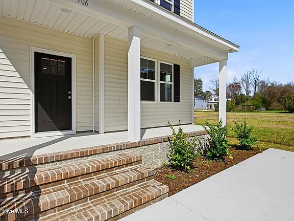 4th image of 708 W Hayes Street