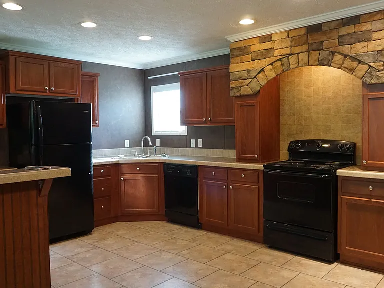 3876 Rowell Rd — Photo 9