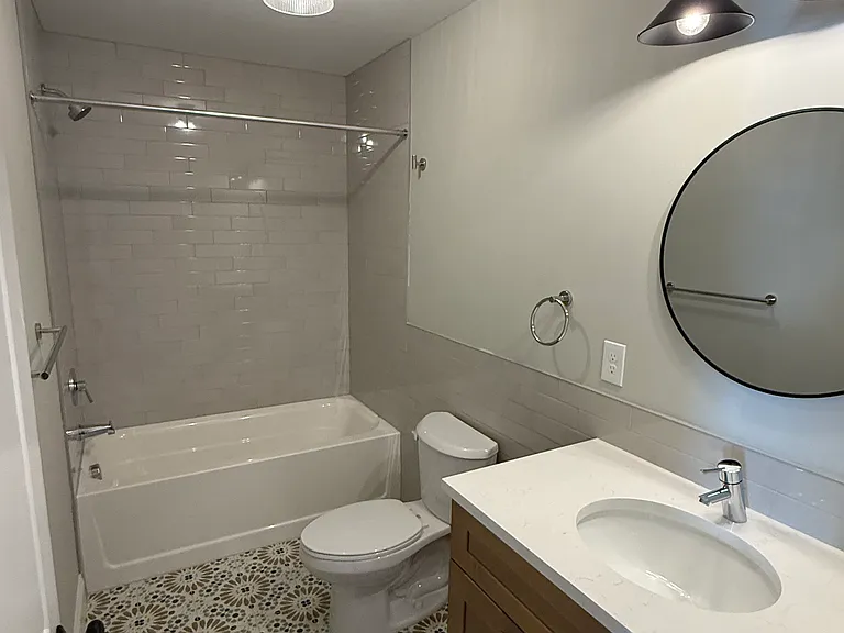 158-160 Oliver St #2 — Photo 8