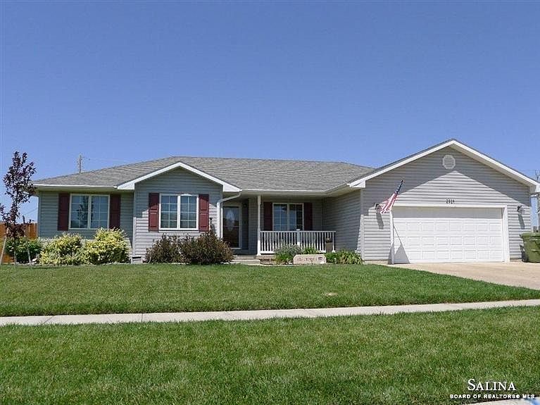 1st image of 2514 Mitchell Dr