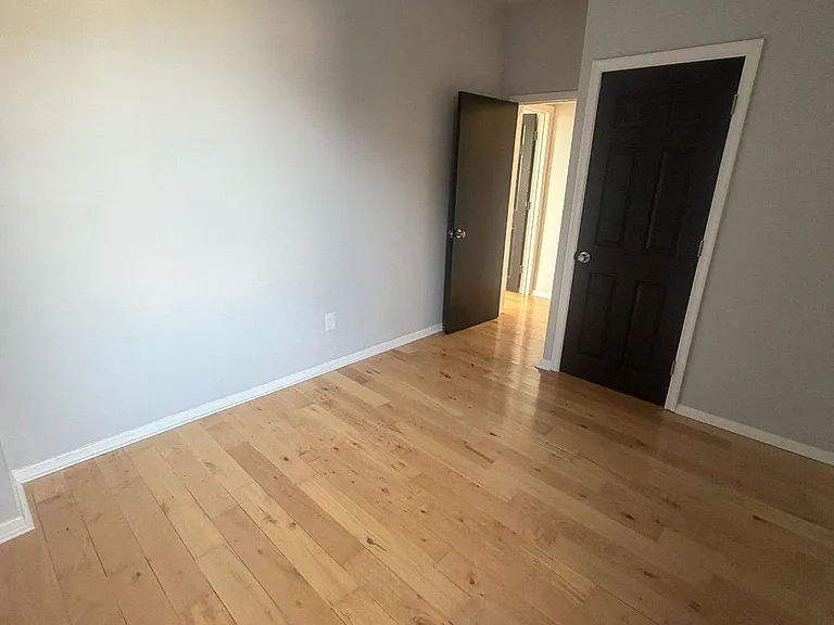 975 N Lawrence St #C — Photo 5