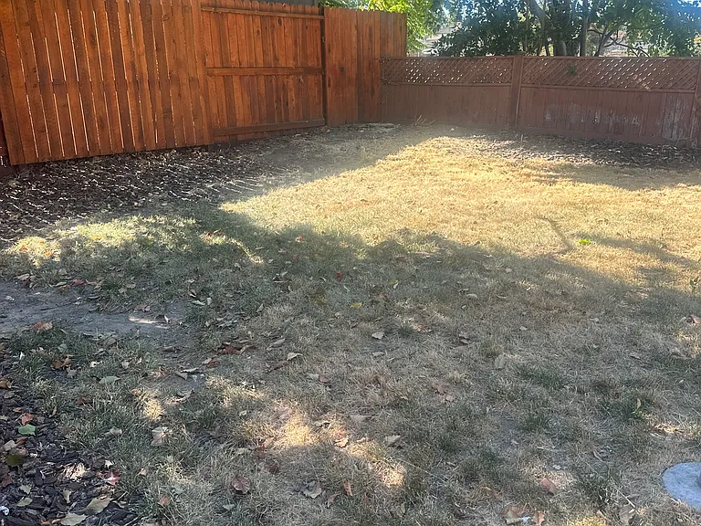 930 Walnut Dr — Photo 18