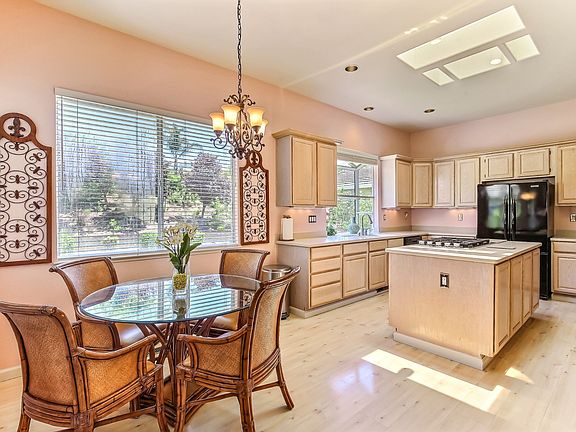 4th image of 3399 Royal Meadow Ln