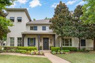 photo property thumbnail