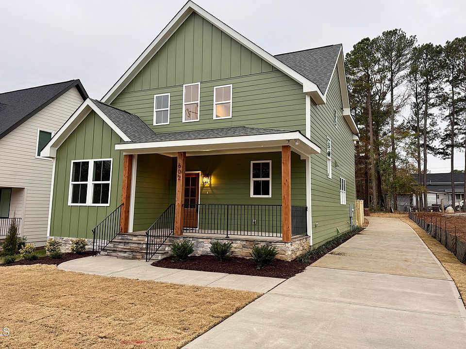 2nd image of 602 Grigsby Ave