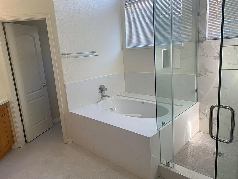 18316 Chelmsford Dr — Photo 10