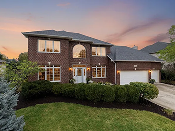 2643 Lupine Cir, Naperville, IL 60564