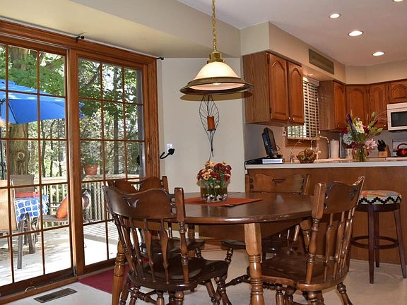 4th image of 3047 Thornapple River Dr SE
