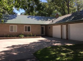 1012 Oakland Park Rd, Thief River Falls, MN 56701