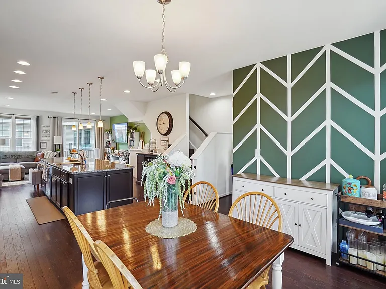 8944 Dahlgren Ridge Rd — Photo 15