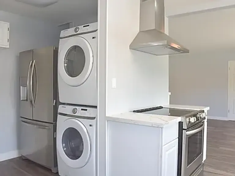 306 Mercy St — Photo 12