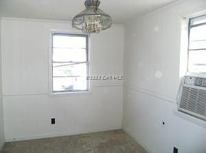 5th image of 105 8th St