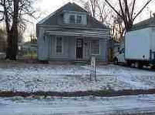 725 E 1st Ave, Hutchinson, KS 67501