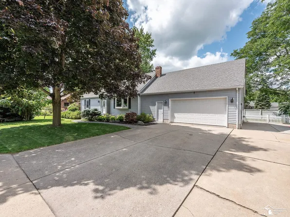 3498 Iroquois Trl, Monroe, MI 48162