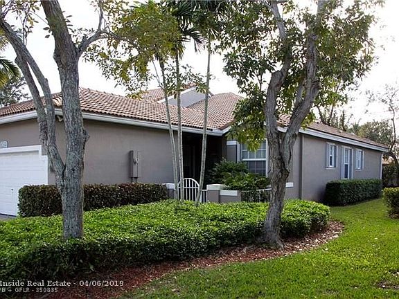 2nd image of 2470 Aragon Blvd Unit 3