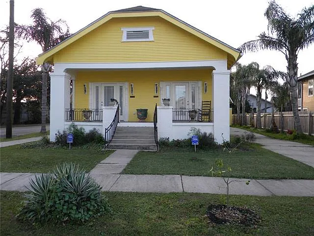 5800 Catina St — Photo 2