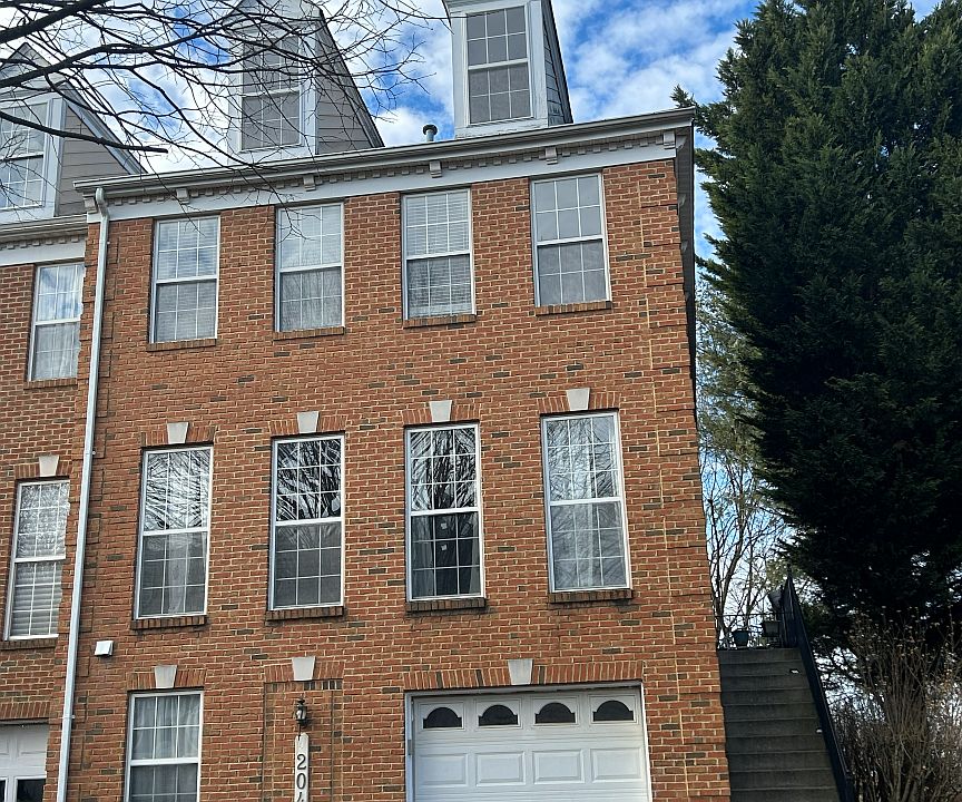 1st image of 204 Fountain Green Ln