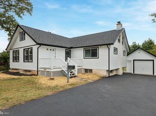 348 Warren Rd, Hatboro, PA 19040