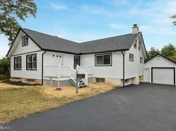 348 Warren Rd, Hatboro, PA 19040